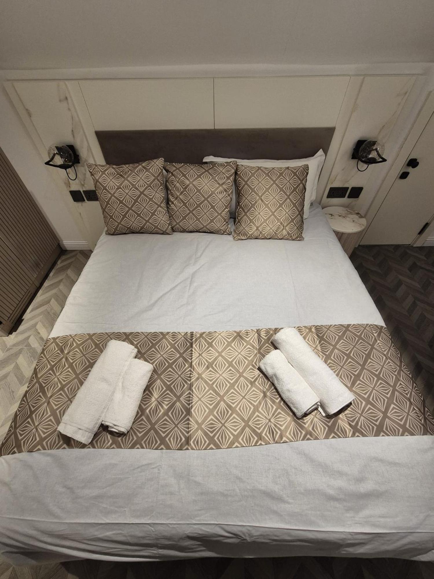 Rosemay Hotel Near London Heathrow Airport Hayes  Extérieur photo